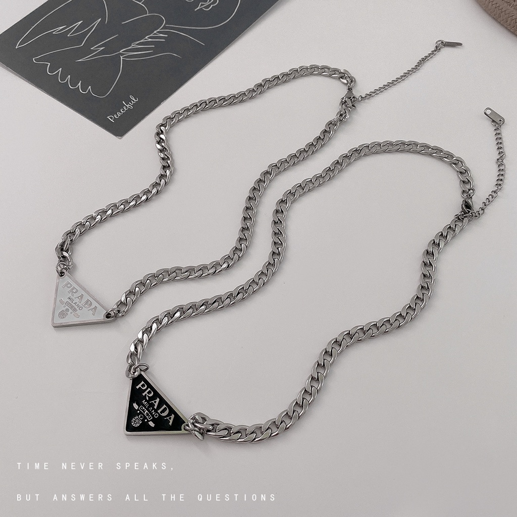 Kalung Bentuk Segitiga Bahan Stainless steel Gaya hip hop Korea