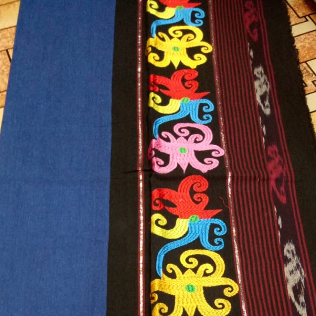 Kain Kamen Tenun bordir | Kain kamen Kalimantan | Kain tenun Kamen Kalimantan | Tenun Kalimantan| Te