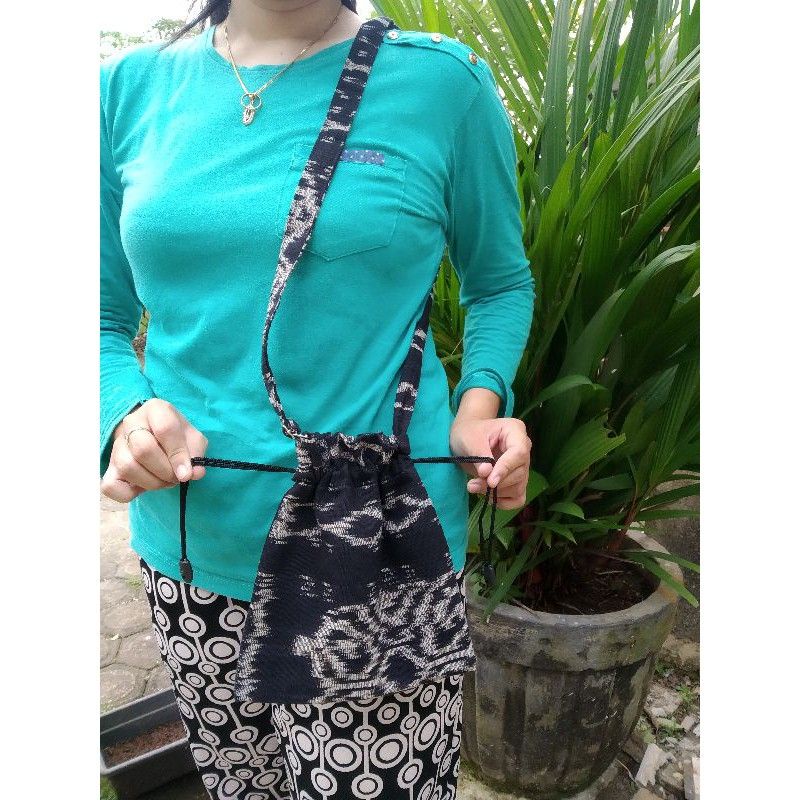 Tas Tenun Sling bag Serut