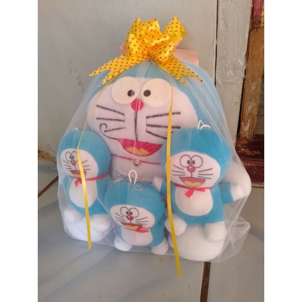 Boneka Doraemon Beranak Tiga Induk 30cm