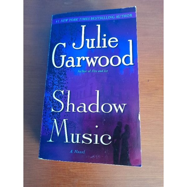 Novel Import Berbahasa Inggris SHADOW MUSIC(Bekas Original & Segel)