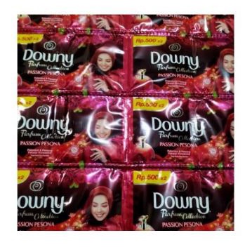 Downy Passion Pesona Wangi Segar Pelembut & Pewangi 24 Sachet Isi 10ml