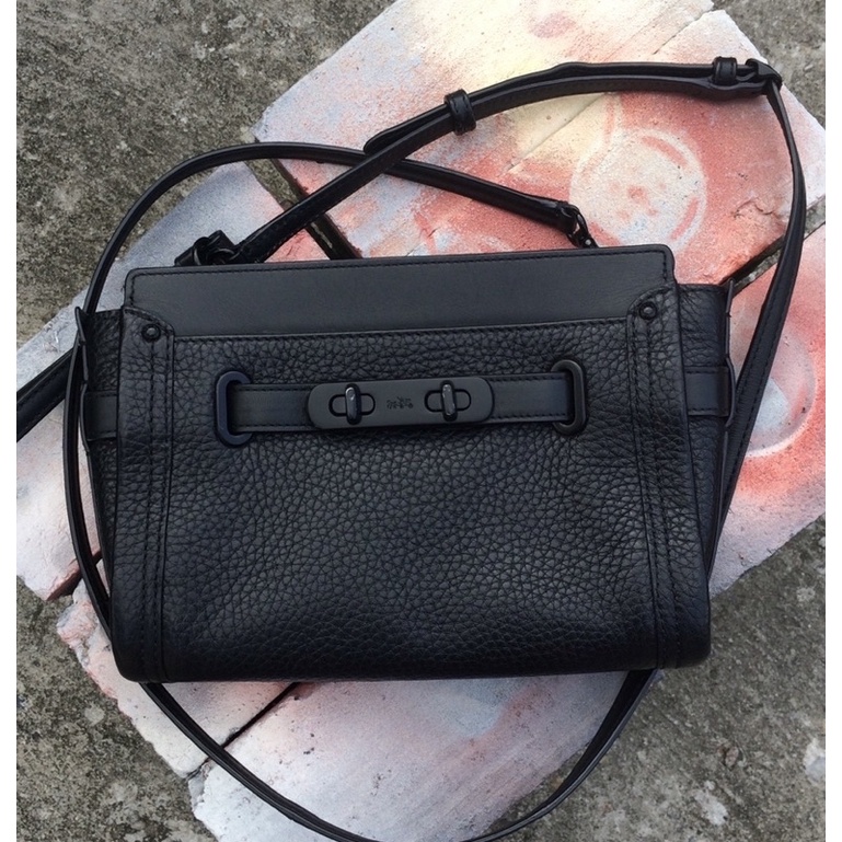 Tas Coach Swagger Clutch Black Preloved good condition