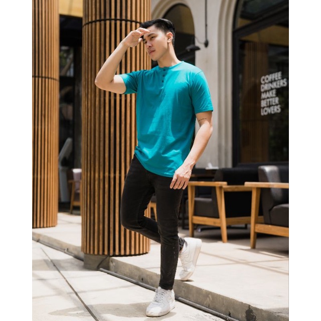 MANLY Kaos Kancing Hijau Tosca