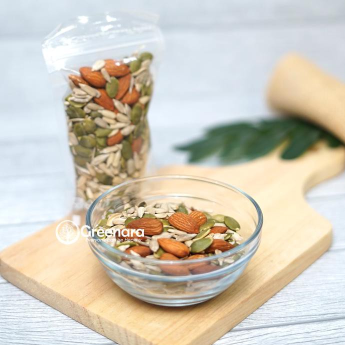 

Diskon Family Mixed Nuts 100gr ( almond , pumpkin seed , sunflower seed ) Cuci Gudang Awal Tahun