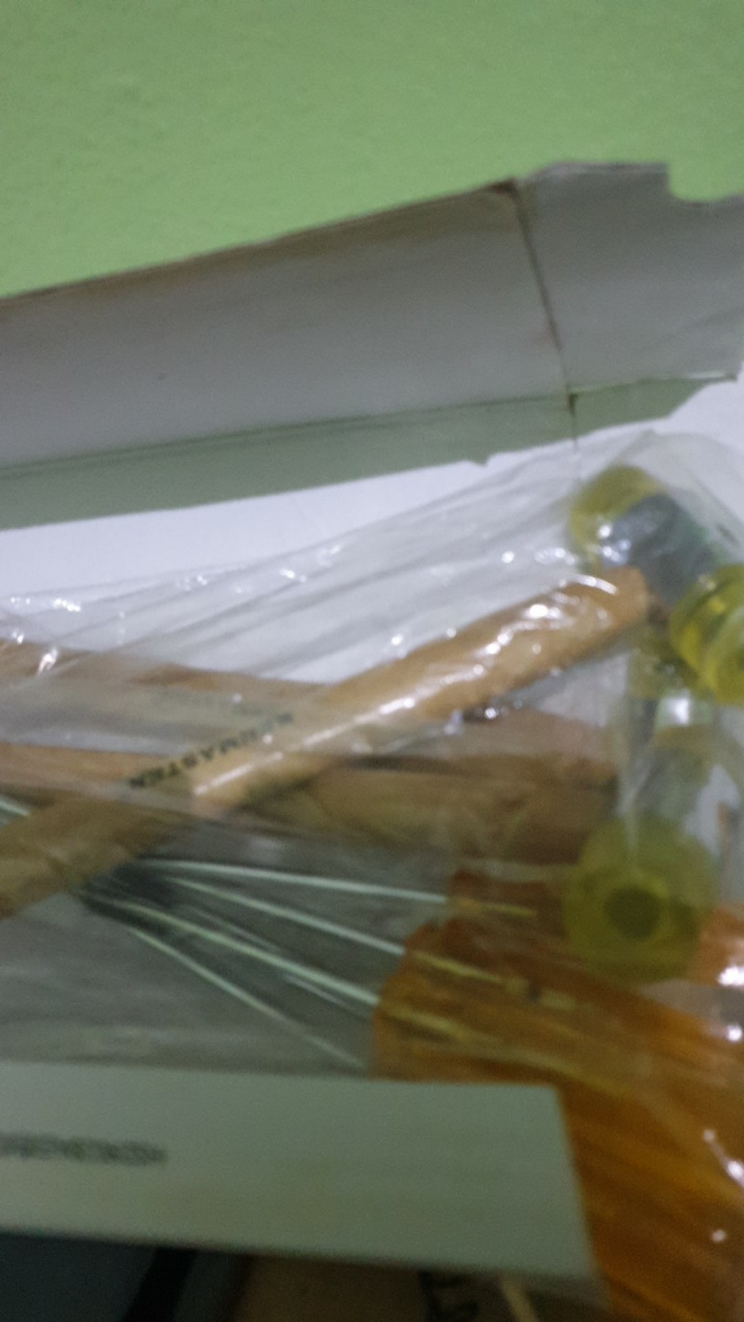 Kenmaster Palu Karet 25 Mm Gagang Kayu Kuning Nylon 2 Sisi