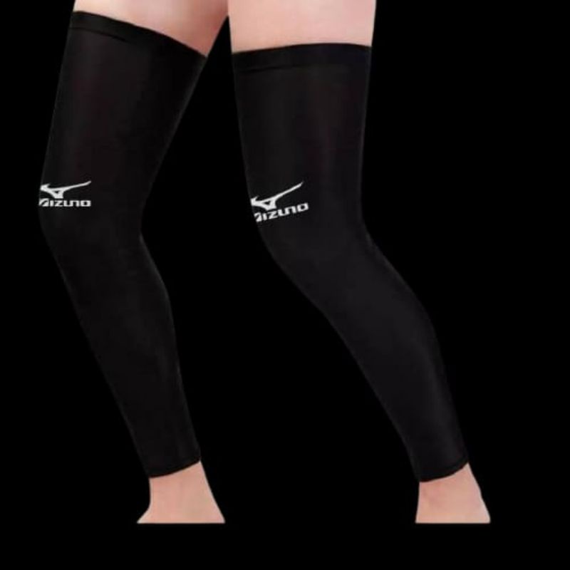 deker kaki olahraga volly