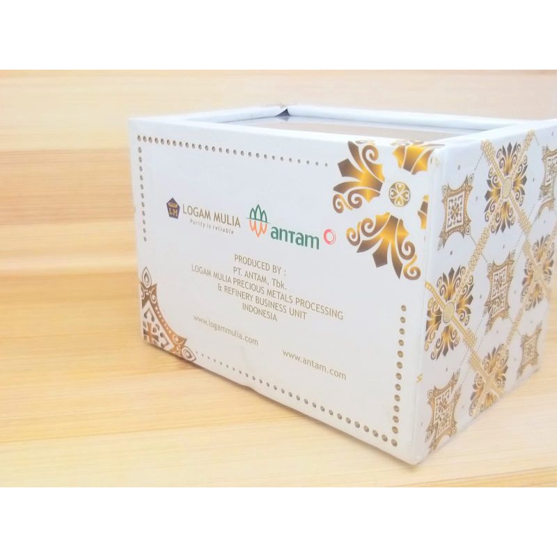 

KOTAK GIFT BOX HADIAH KOTAK ANTAM