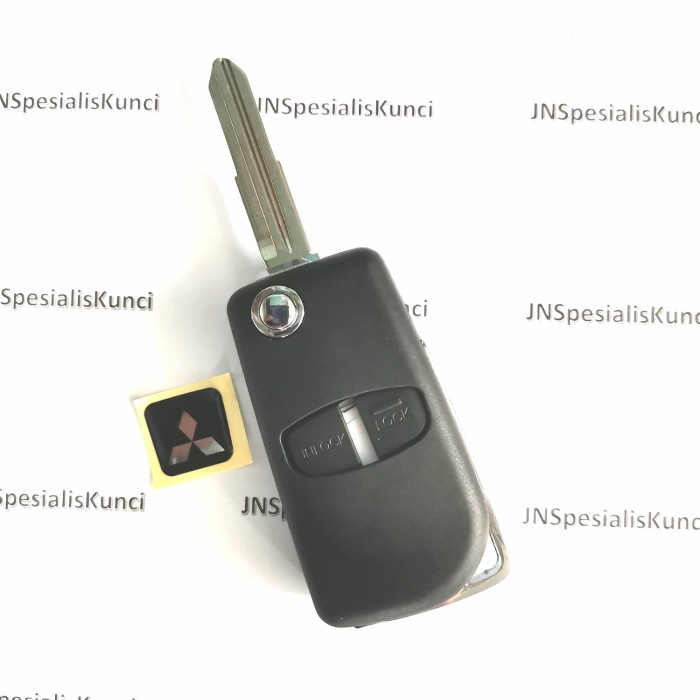 FILP KEY MITSUBISHI PAJERO SPORT, TRINTON