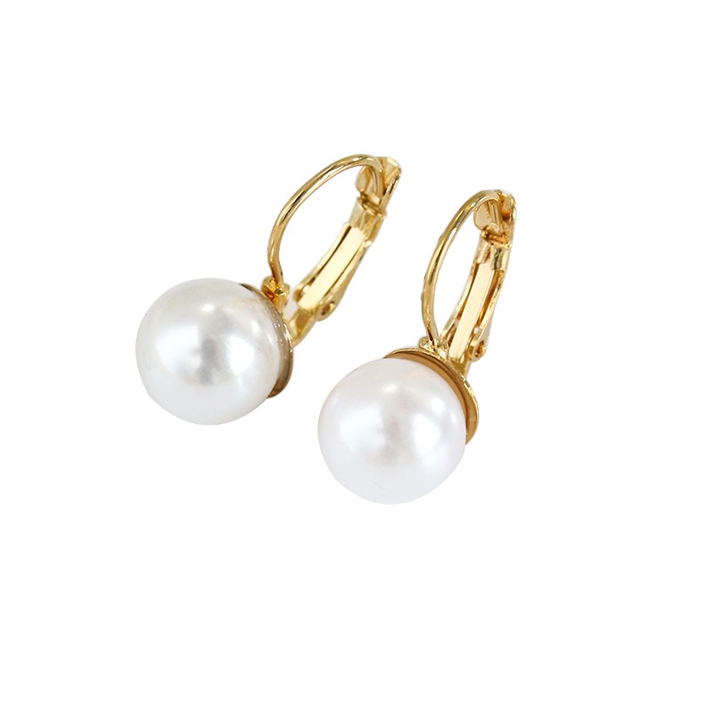 Korean fashion simple pearl earrings new Korean star earrings female pearl inlay