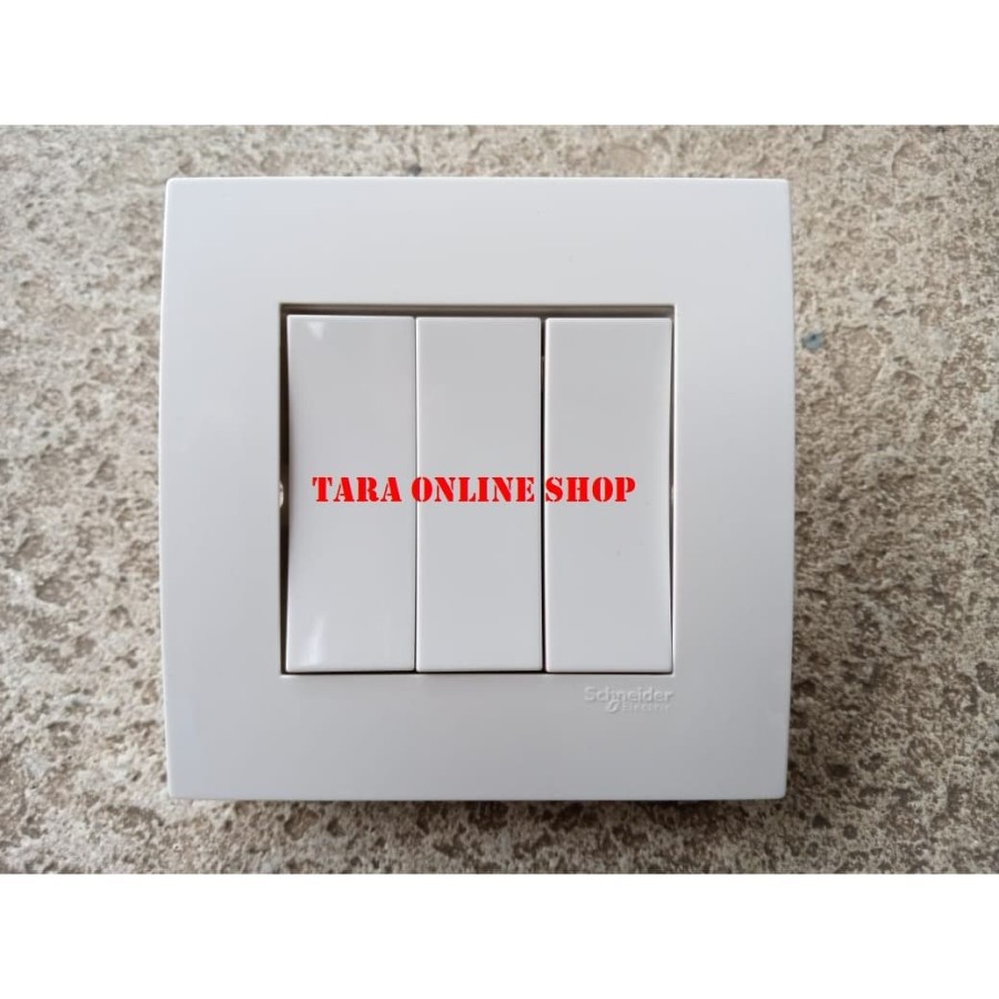 CLIPSAL Saklar 3 gang type Vivace Hotel 7192547