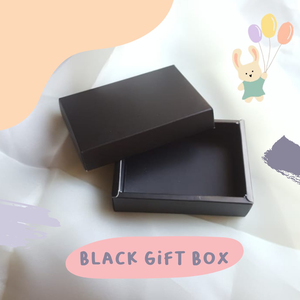 

GIFT BOX // BLACK GIFT BOX // SOUVENIR PERNIKAHAN