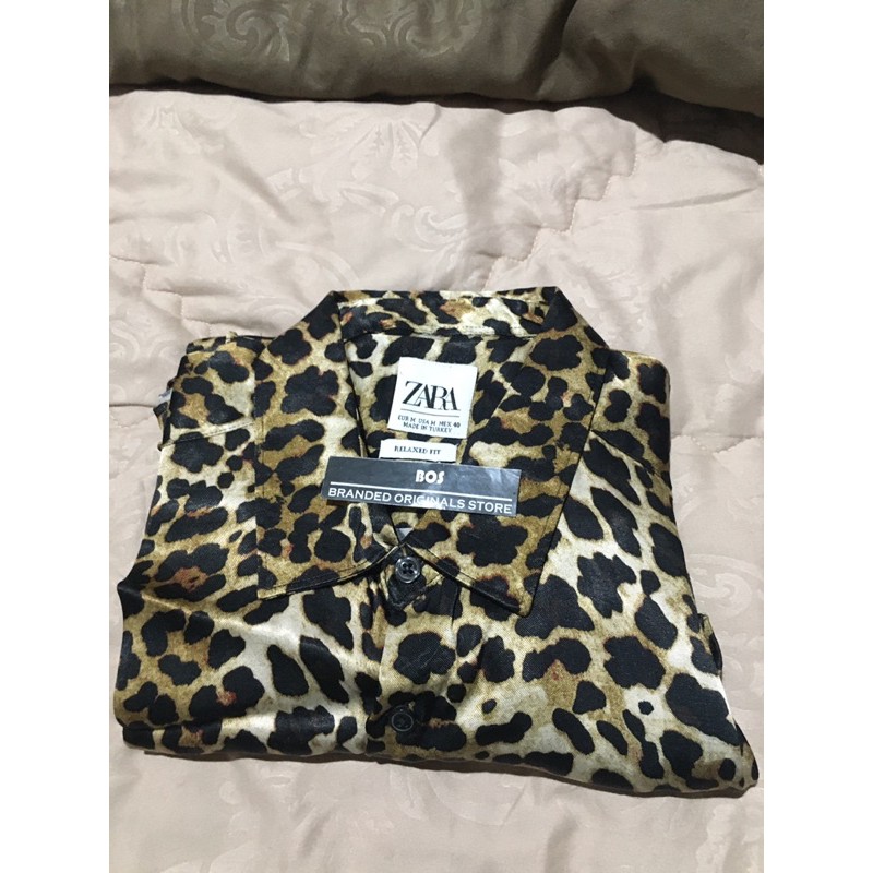 Kemeja Zara man motif macan original bahan viscosa brand new without tag