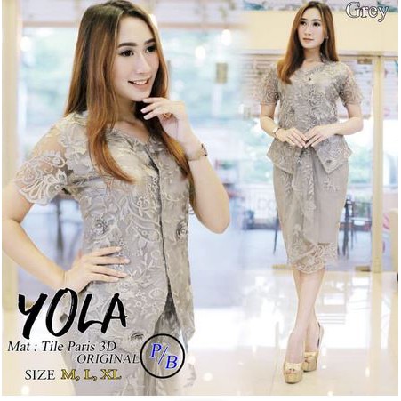 set kebaya tulle yola berkualitas