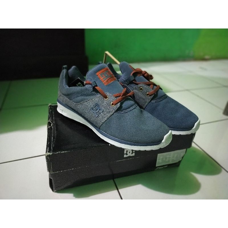 sepatu DC original