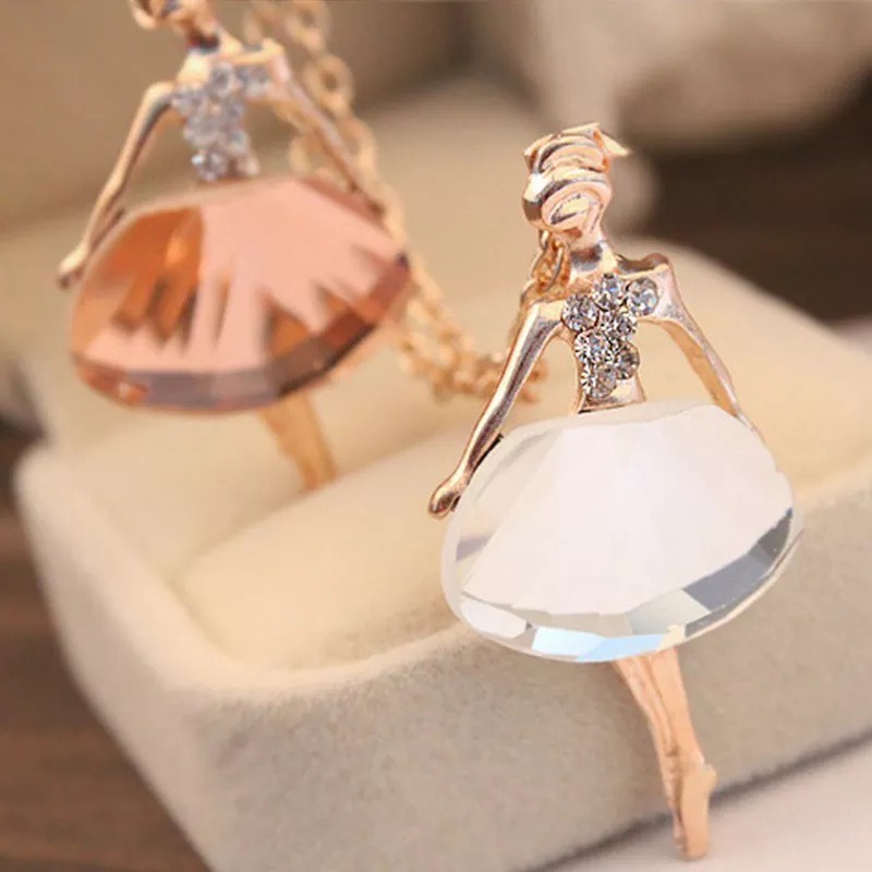 FSUNION Baru Warna Emas Jaringan Mengkilap Crystal Ballerina Gadis Liontin Kalung Pernyataan Panjang Kalung Perhiasan untuk Wanita Pacar