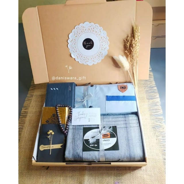 

Hampers alat sholat paket AL QURAN