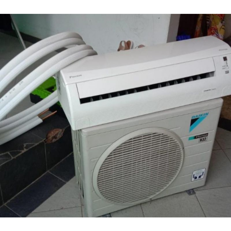 AC Daikin Inverter 1 Pk Thailand Unit + Pasang