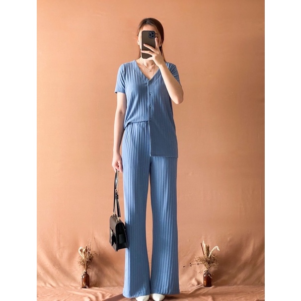Tanno Set (Top+Pants Comfy dengan tekstur medium rib)-Blue