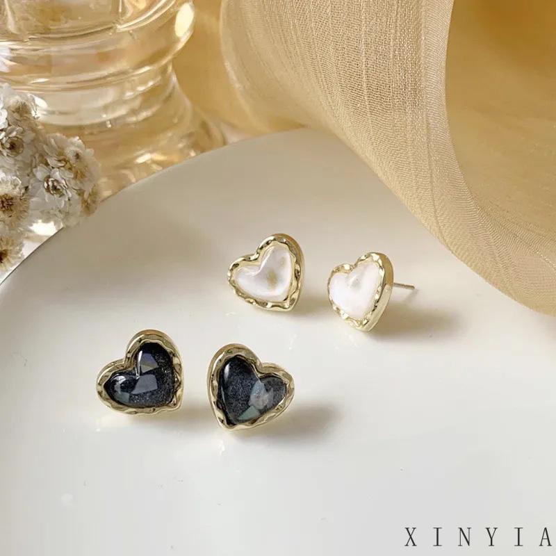 Anting Stud Bentuk Hati Warna Emas Untuk Wanita