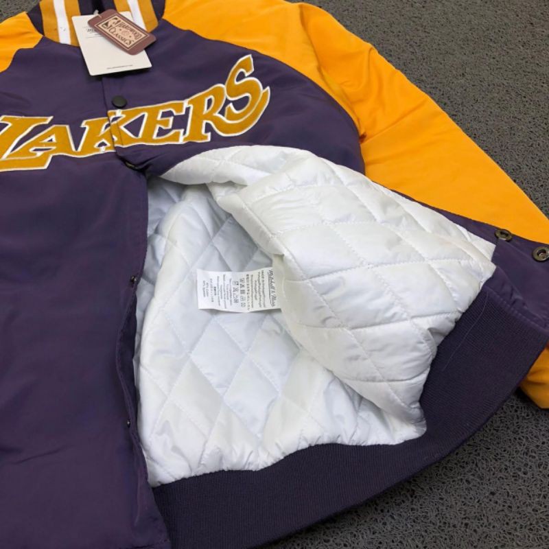 JAKET BOMBER LAKERS HIGH QUALITY CASUAL HYPE FASHION PRIA