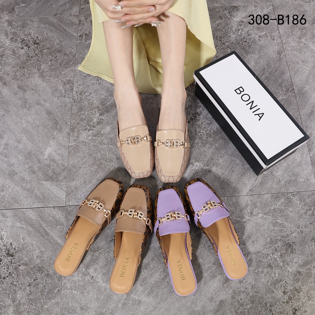 Leather Logo-B Flat Mules 308-B186