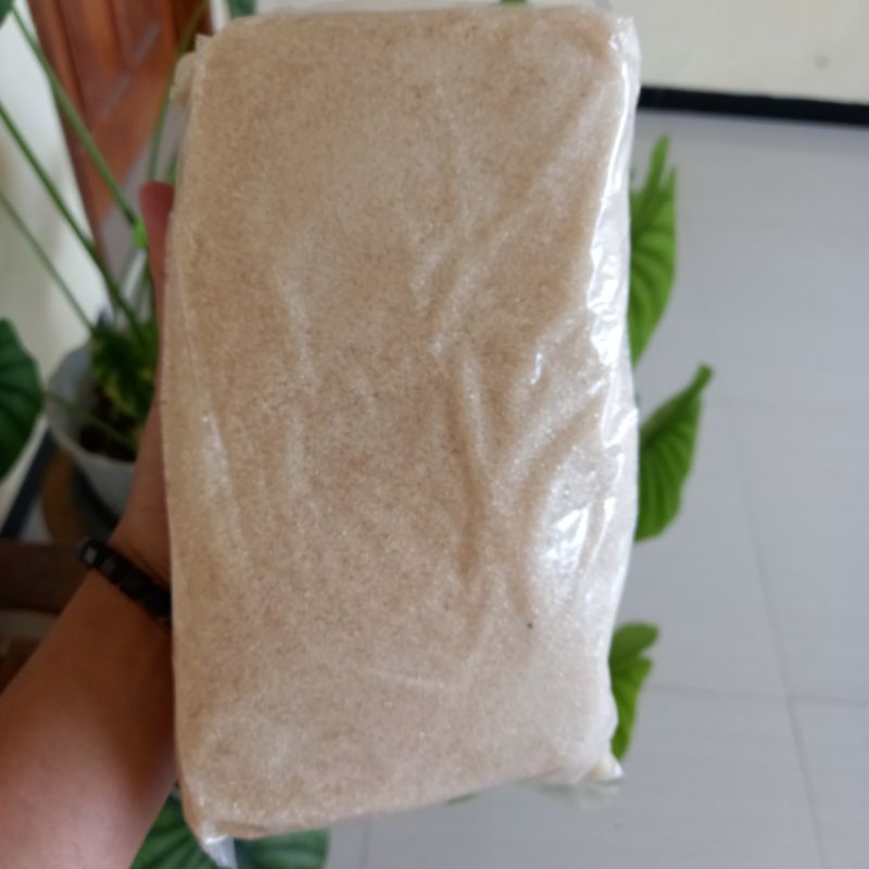 

Gula Pasir Lokal Curah Timbangan Berat 1 KG