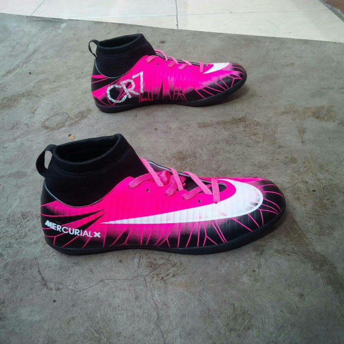 nike mercurial gray and pink