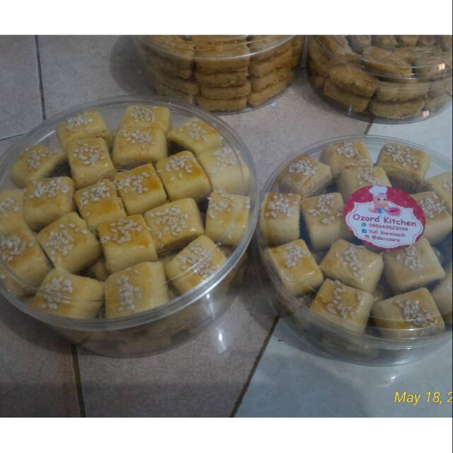 

WAFER COOKIES by OZORA KOTCHEN