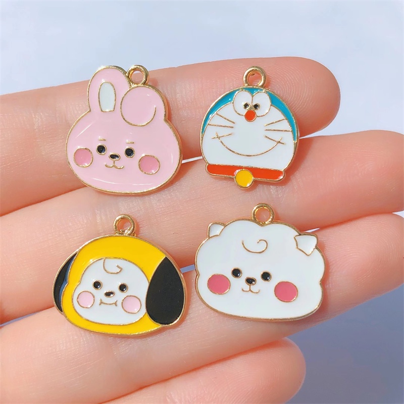 4pcs Liontin Kalung Bentuk Hewan Kelinci / Kucing Bahan Alloy Charms