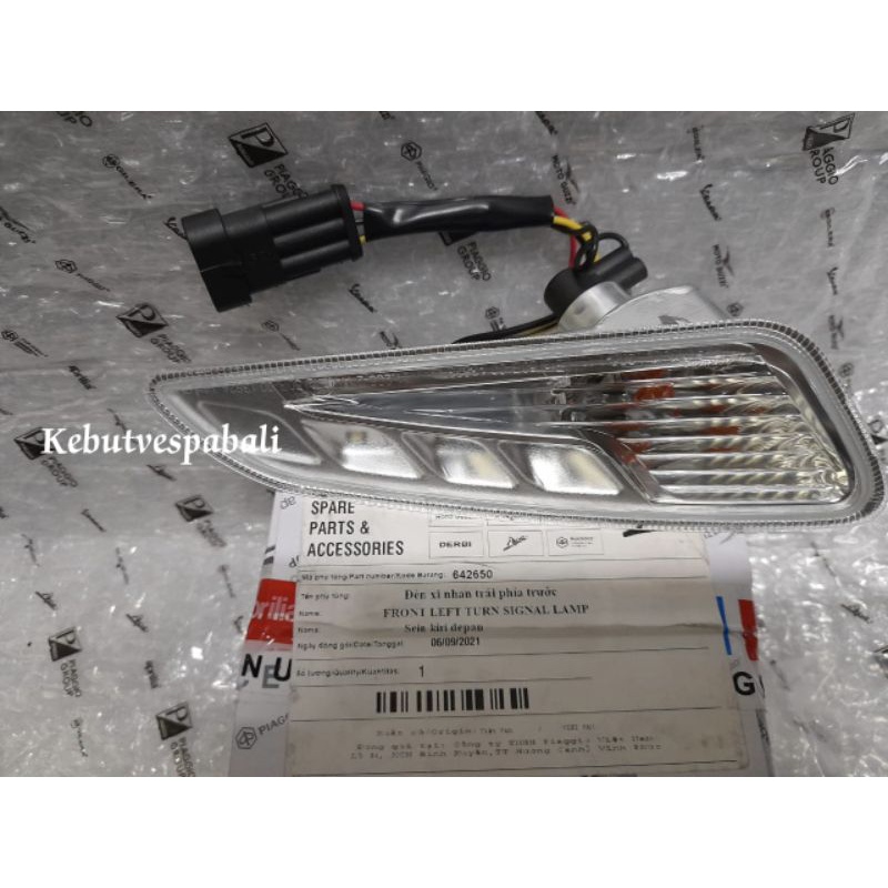 Lampu Sein Depan Kiri Vespa Sprint Primavera