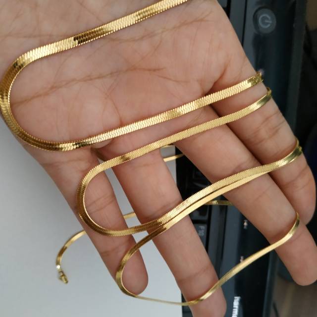 Kalung titanium gold pipih