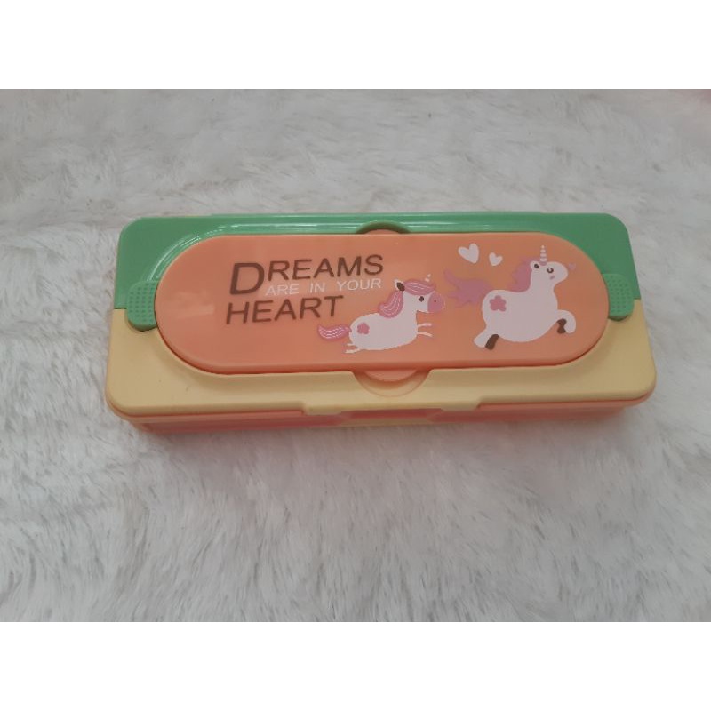 

Tempat Pensil Unicorn