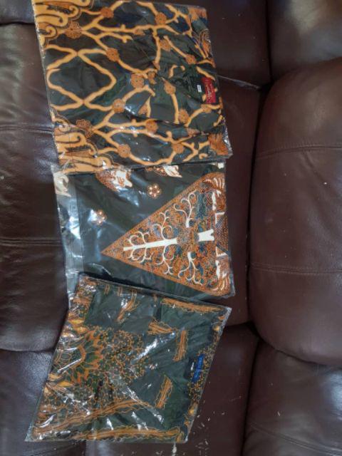 Kemeja Batik Pria Wibawa Pendek Batik Solo Kemeja Prai Lengan Pendek Batik Modern Ori By Raja Sakti