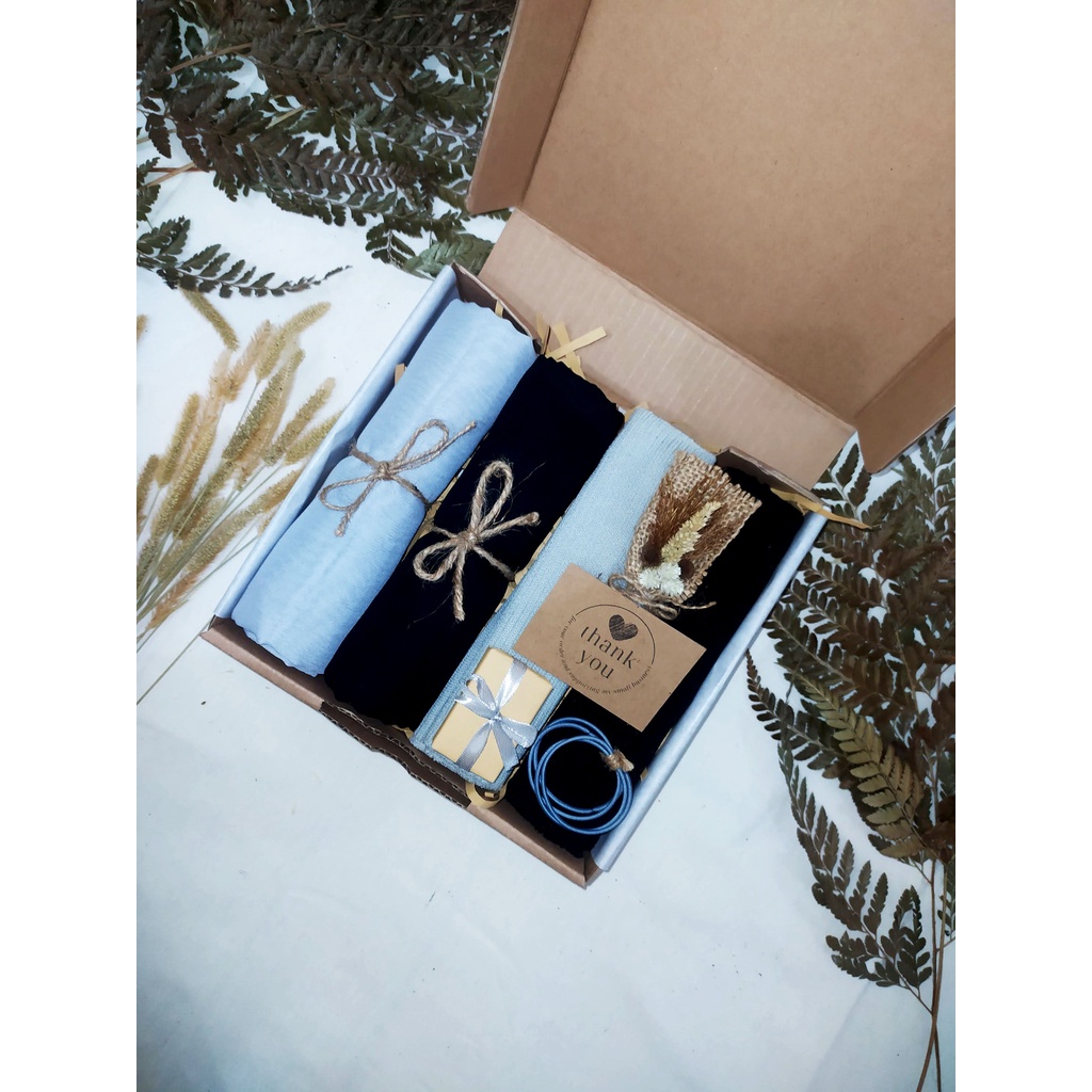 Hampers Hijab Premium paket Hampers Lebaran Gift Box Kado Ulang Tahun / Wisuda / Pernikahan / Sempro hampers bridesmaid bingkisan parsel lebaran kado wanita hampers idul adha