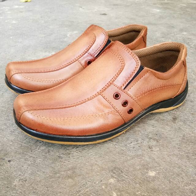 Sepatu elastis slipon kulit asli  05  sol ga licin