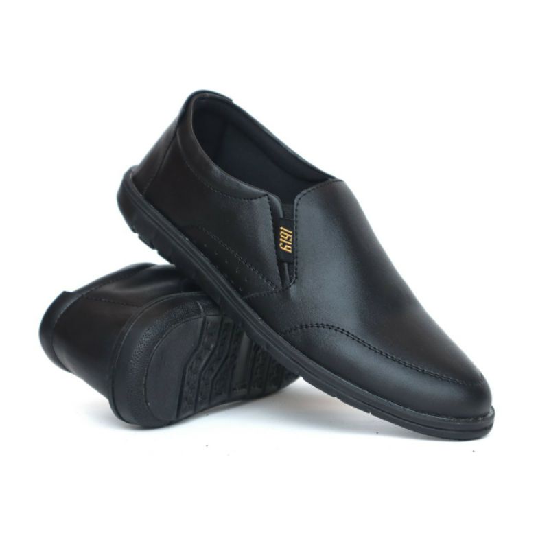 Sepatu Casual Pria Sepatu Slip On Hitam Slop Kasual Santai Spatu Main Kerja Formal Trendi