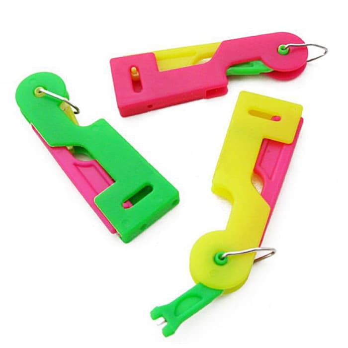 Alat Bantu Jahit Tangan Memasukan Benang Kedalam Jarum Jahit