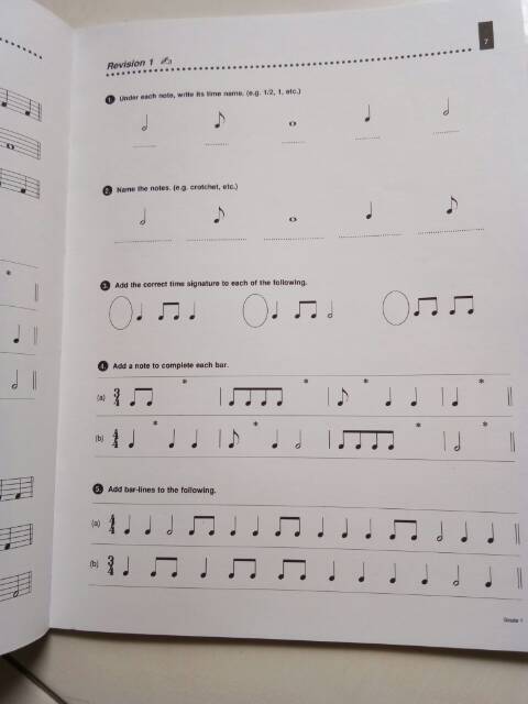 Buku Theory of Music Made Easy Grade 1 Lina Ng (cover putih tidak ada sticker)