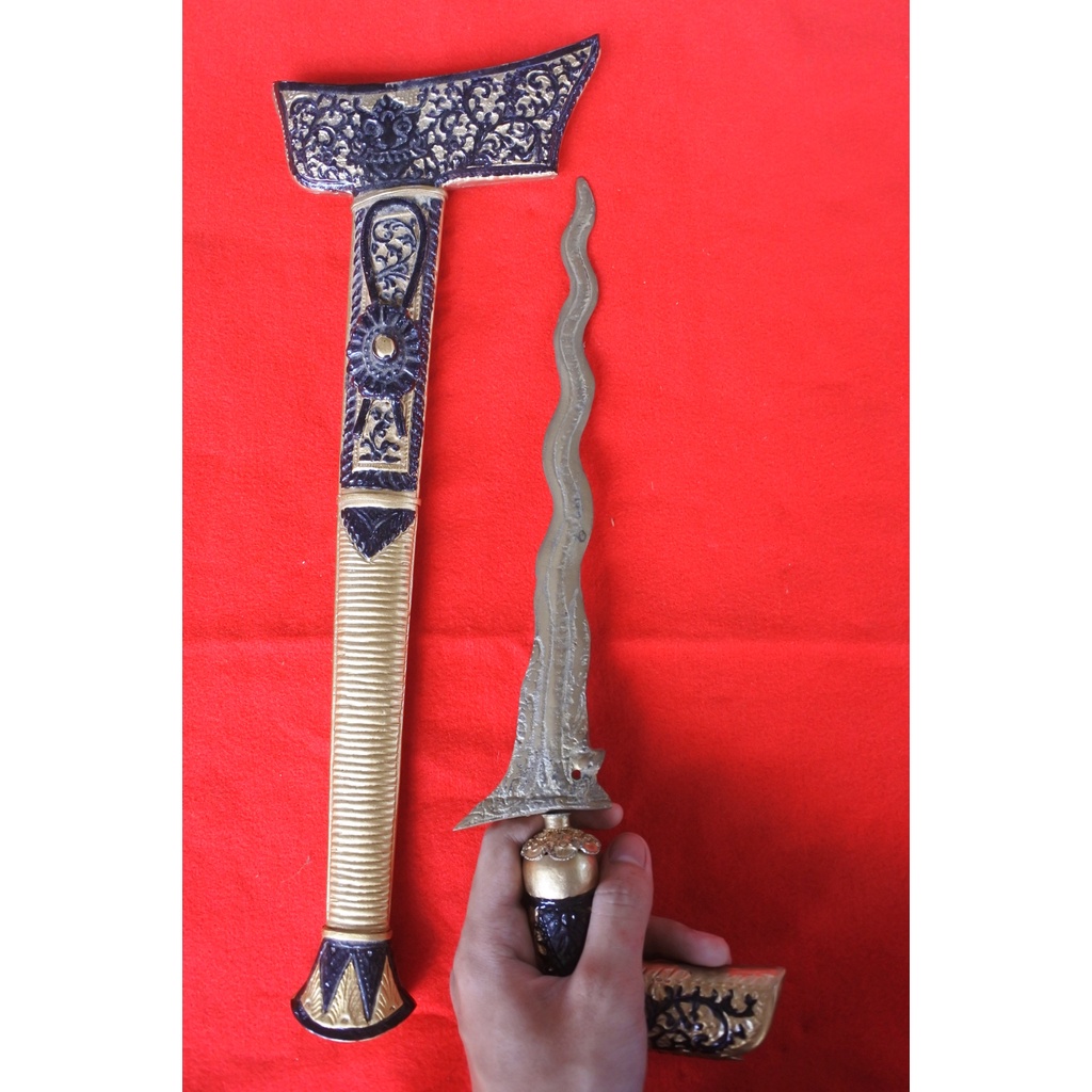 Keris nagasasra kuningan warangka bugis wfn8033