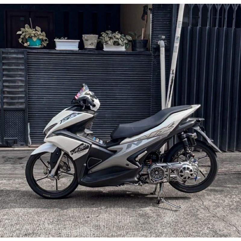 Striping Yamaha NVX 155 Sticker Aerox old 155