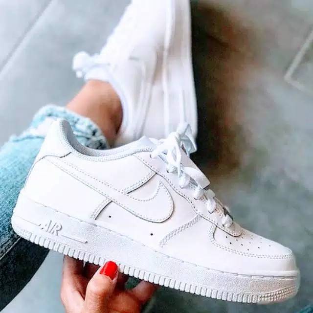 harga nike air force 1 indonesia