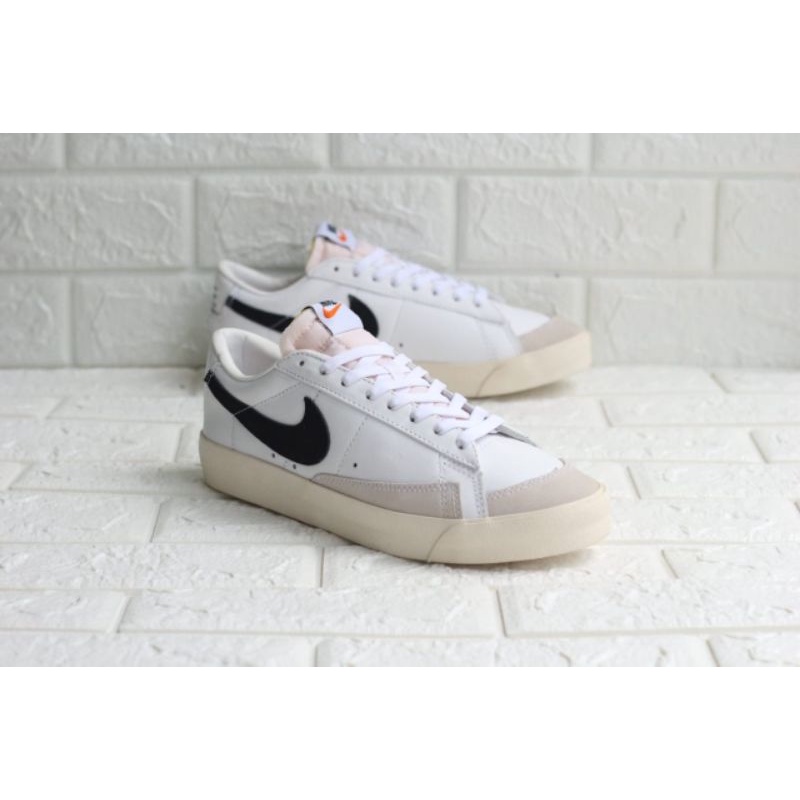 Nike Blazer Mid  Low White Black