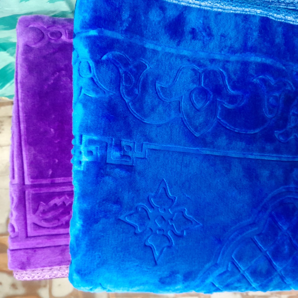 SAJADAH EMBOSS ANTI SLIP SAJADAH LEMBUT POLOS ANTISLIP EMBOS SAJADAH TURKEY SAJADAH AL JEDDAH DAPAT 