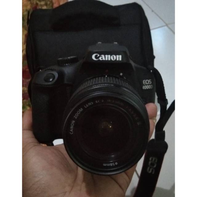 Canon EOS 4000D