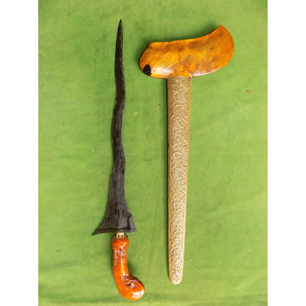 keris pulanggeni pamor singkir era kacirebonana tua