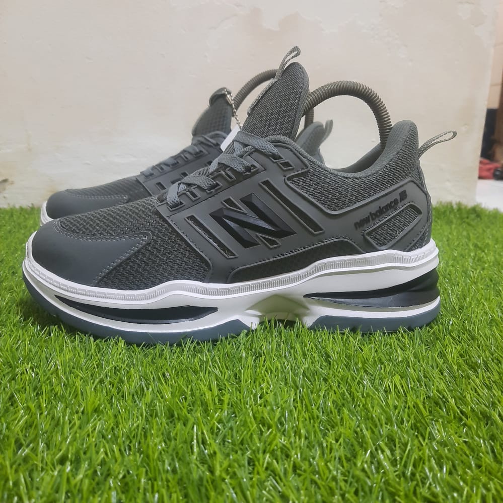 SEPATU NEO