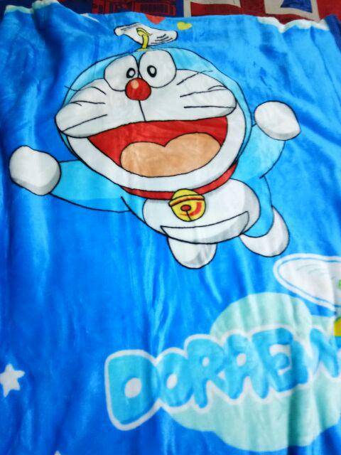 Selimut Lady Rose - Doraemon Smile