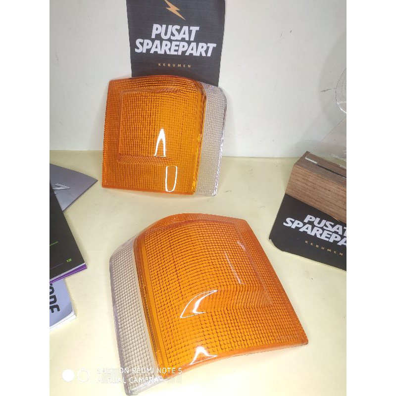 MIKA SEIN MIKA LAMPU SEN TITING DEPAN KIJANG SUPER 1 LUBANG BAUT