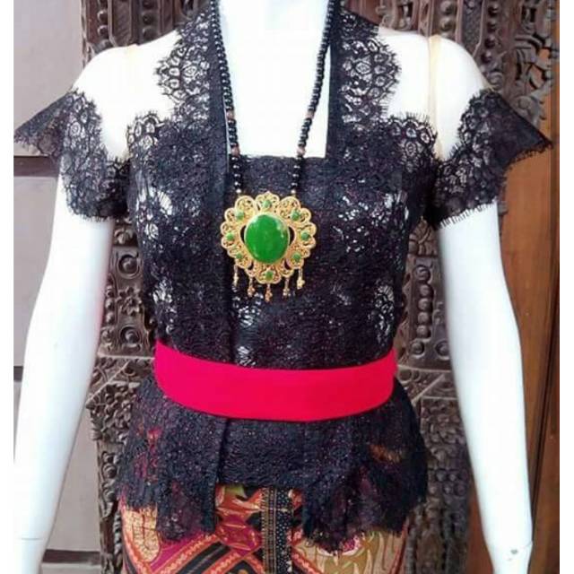 Kebaya Bali modifikasi rangrang